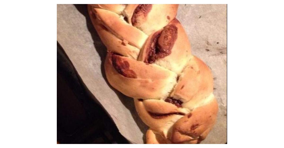Treccia di pan brioche alla nutella è un ricetta creata dall'utente