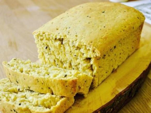 Plumcake salato al formaggio e olive