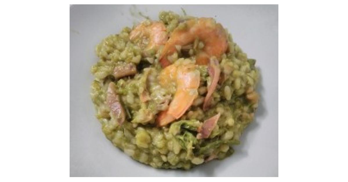 Risotto frutti di mare e asparagi è un ricetta creata dall'utente