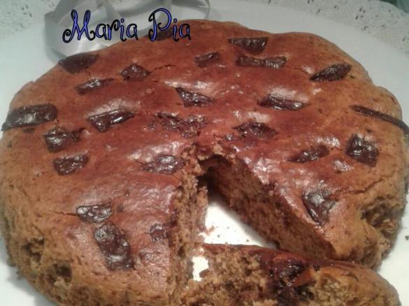 TORTA CON FARINA DI CASTAGNE E CIOCCOLATO