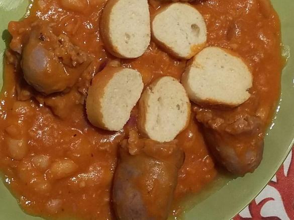 Salsiccia e fagioli con recupero del ragù vegetale.