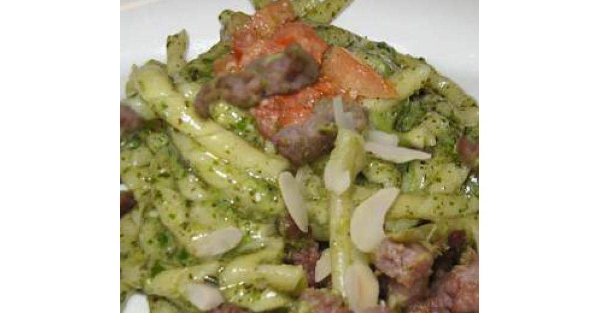 Busiate Di Natale Al Pesto Di Pistacchio E Un Ricetta Creata Dall Utente Puratos Questa Ricetta Bimby Potrebbe Quindi Non Essere Stata Testata La Troverai Nella Categoria Primi Piatti Su Www Ricettario Bimby It La Community