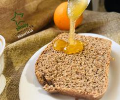 Pane al cacao nocciole e semi di canapa